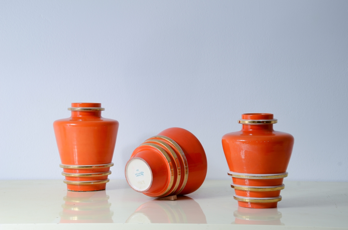 Ceramiche Rometti  Set di 3 vasi con filatura tridimensionale in oro. Manifattura Umbertide 1940ca.