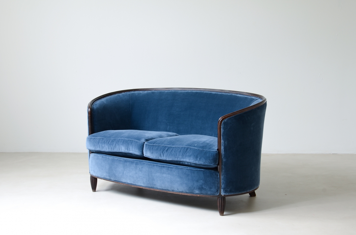Splendid two-seater curved sofa.  Italian manufacture, Turin, around 1930.