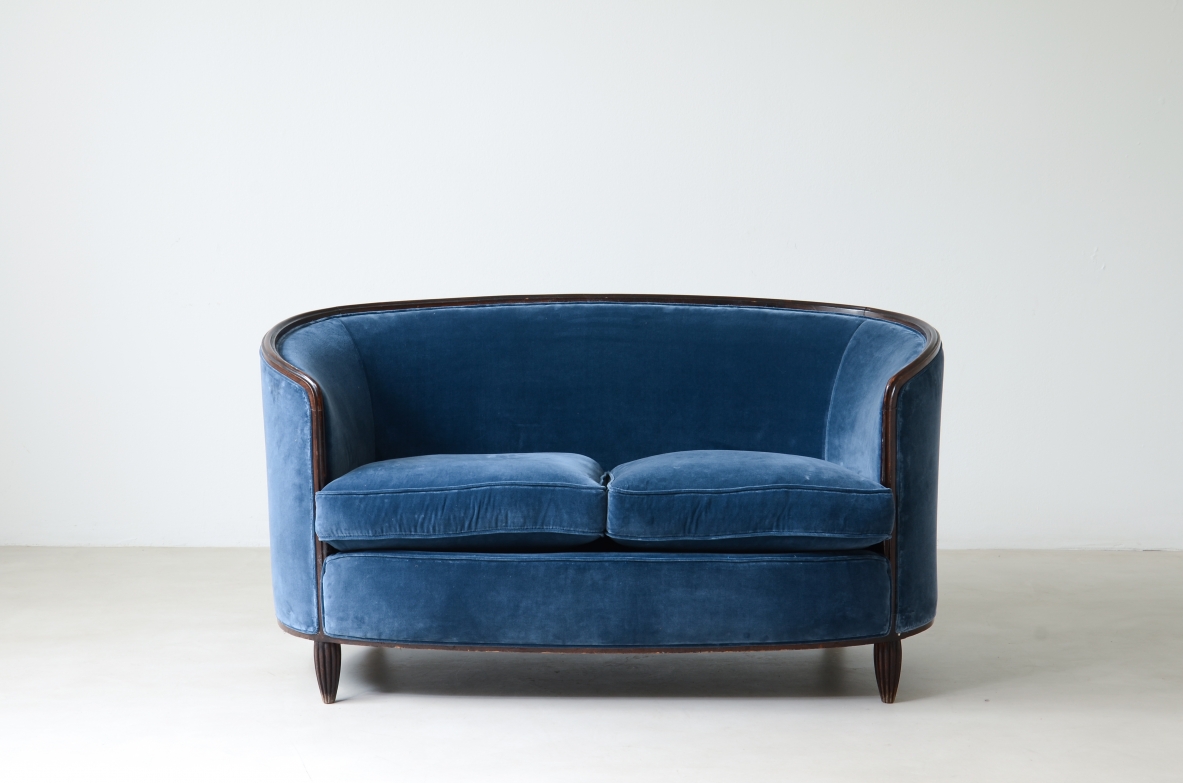 Splendid two-seater curved sofa.  Italian manufacture, Turin, around 1930.