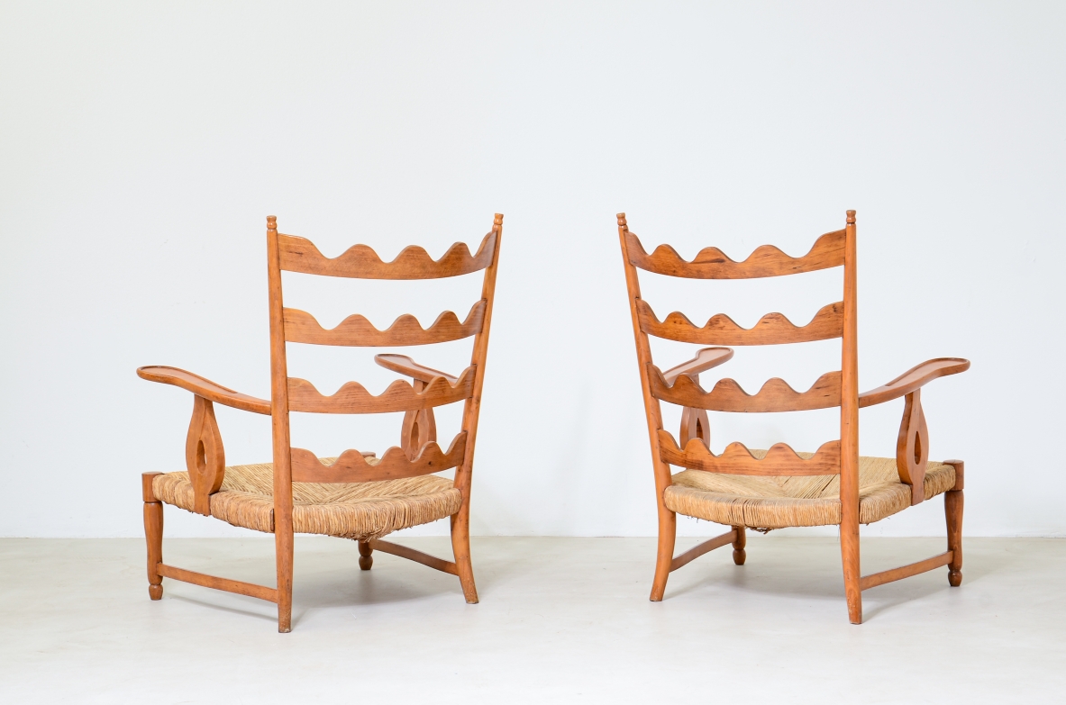 Paolo Buffa (1903-1970)  Rare pair of cherry armchairs with wave-shaped backrest, 1940s. Biblical Furniture Paolo Buffa-Roberto Rizzi
