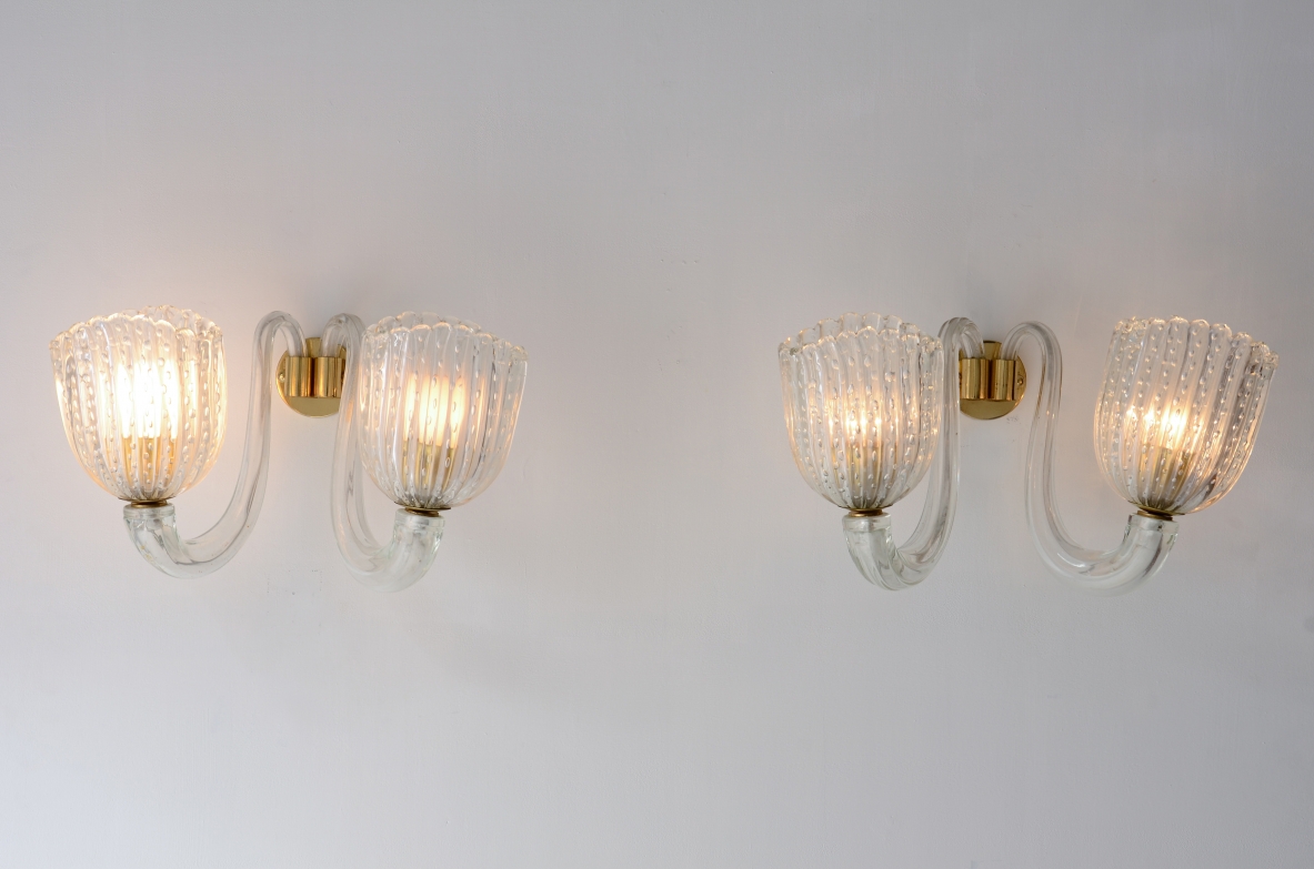 Barovier & Toso  Coppia di importanti applique a due bracci in vetro soffiato. Manifattura Murano, Venezia anni 40ca.