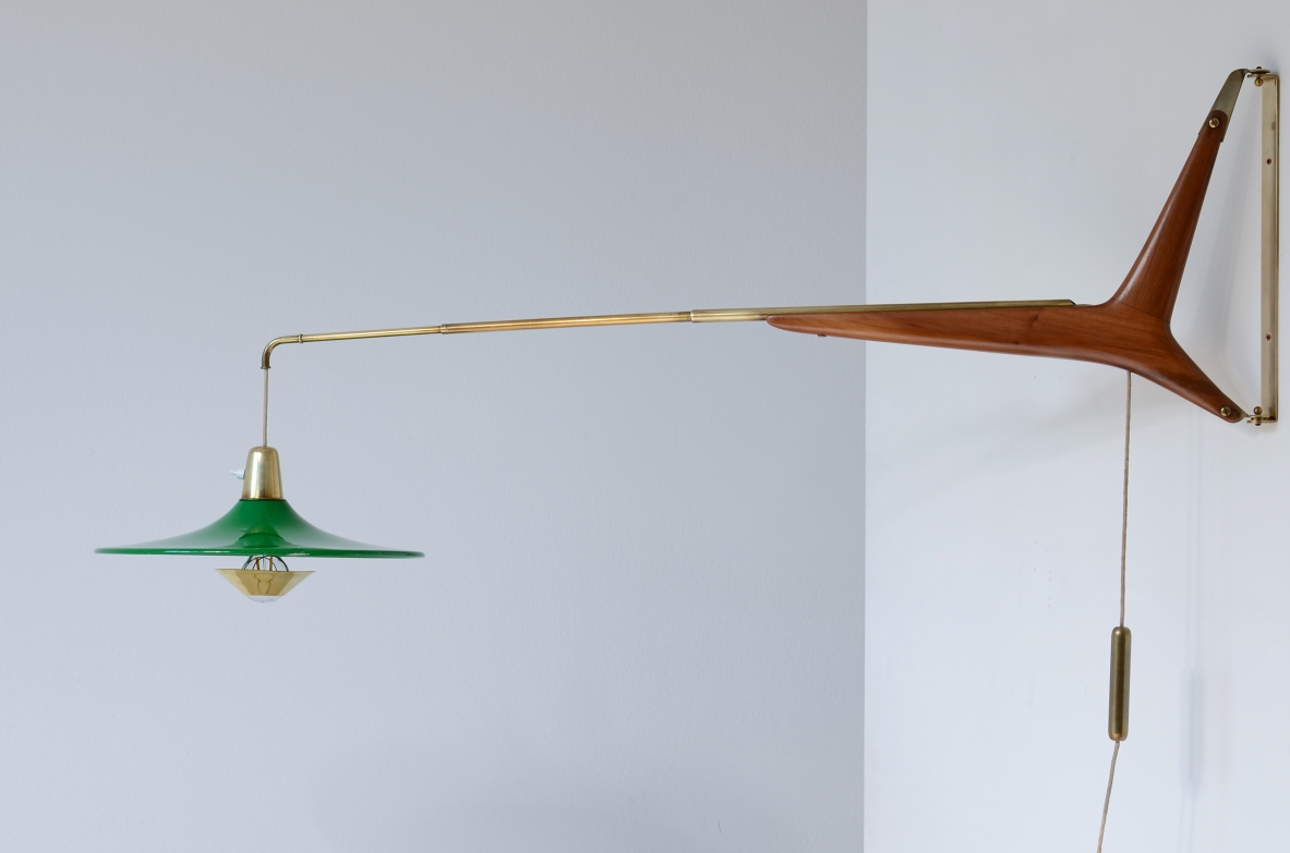 Franco Buzzi wall sconce lamp with extensible brass arm 1950s.