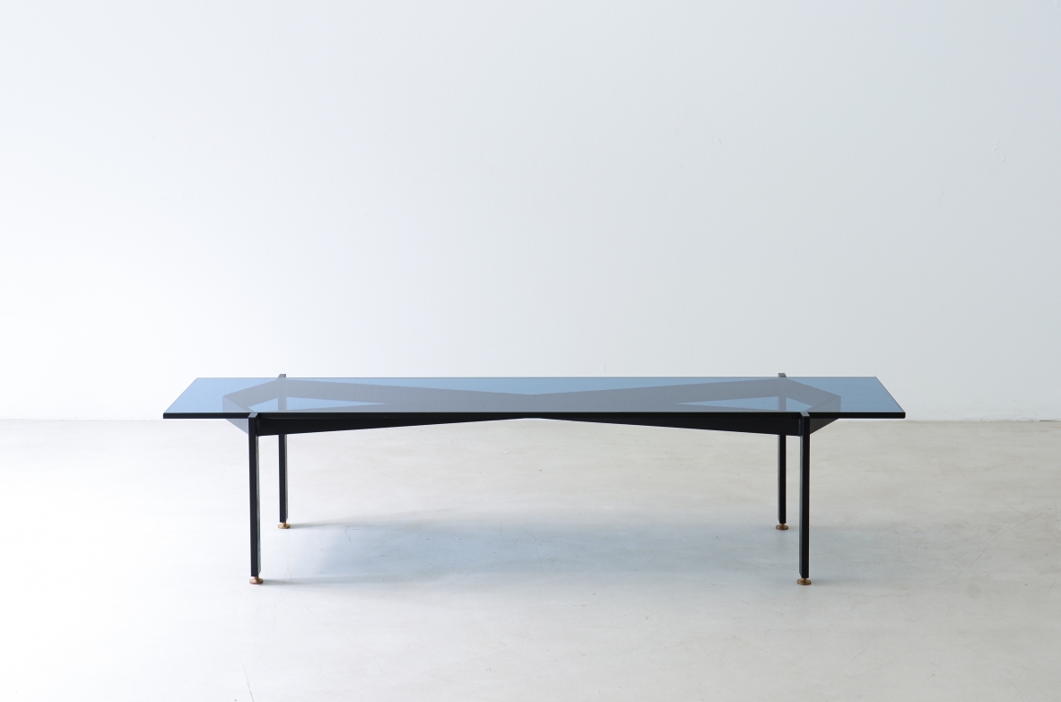 Fontana Arte Milano  Elegate tavolo basso con piano in cristallo blu 1960