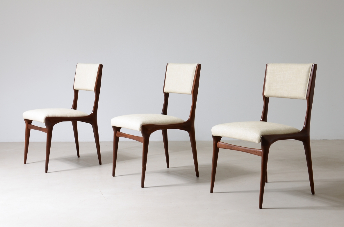 Carlo De Carli Rare set of six wood chairs model 585  Cassina production.
