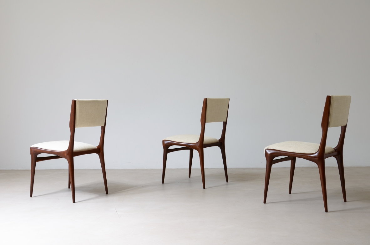 Carlo De Carli Rare set of six wood chairs model 585  Cassina production.