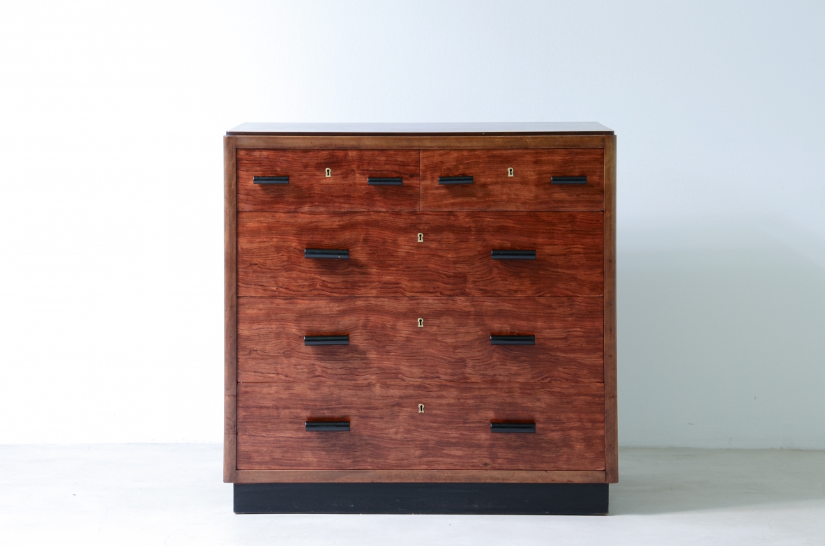 Vittorio Ducrot Small chest of drawers in flamed oak with turned wooden knobs.