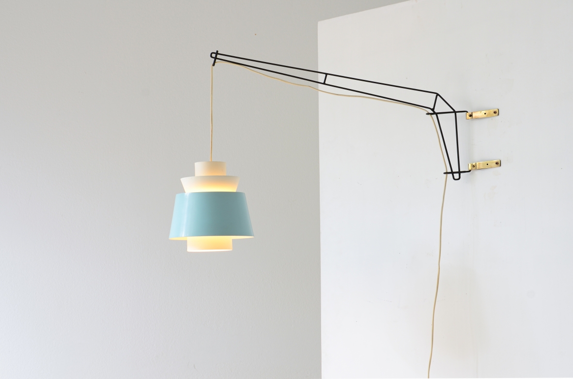 Rare lamp with colored hat with original paint in perfect condition and iron stem.  Denmark-Netherlands, 1950-60ca.