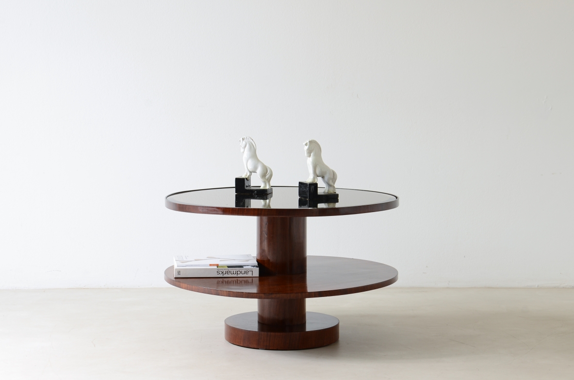 Elegante tavolino con colonna centrale Manifattura italiana 1930ca.