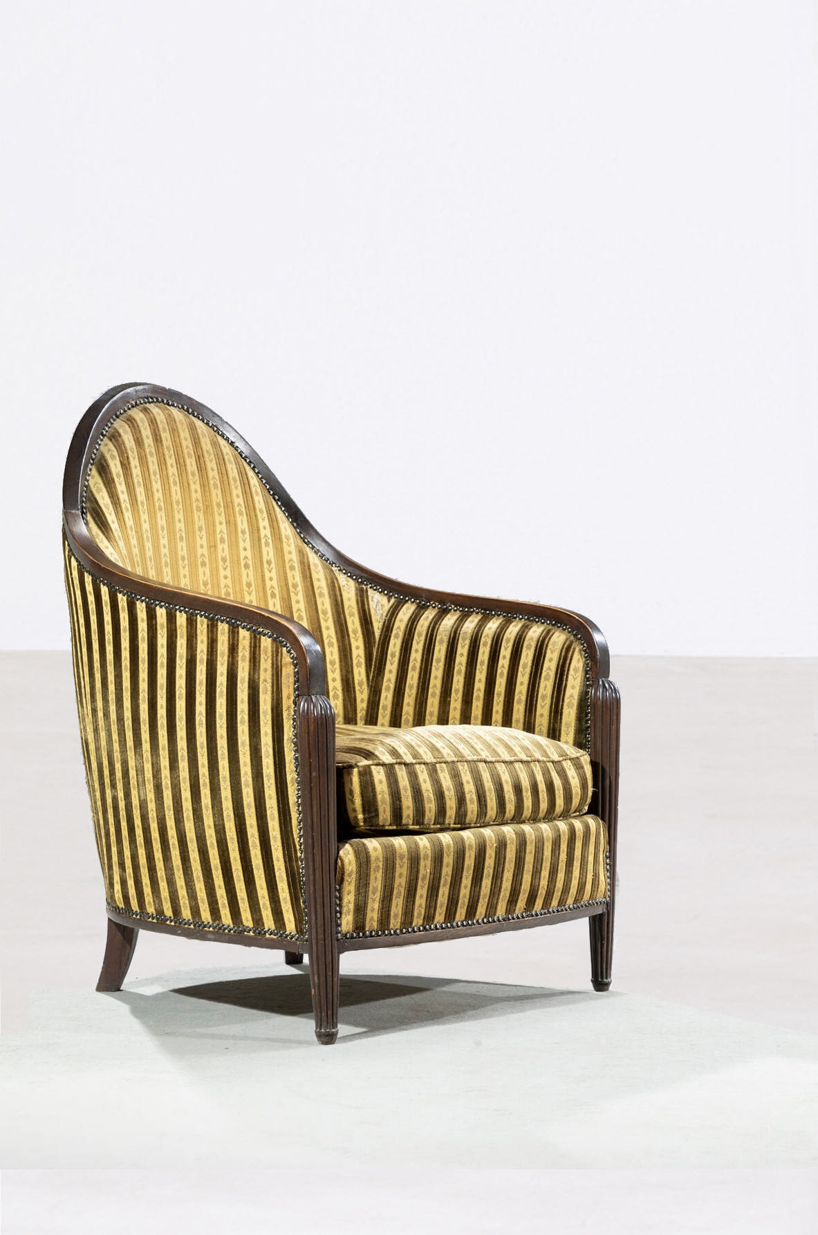 Pair of elegant armchairs French manufacture, Art Deco period, ca. 1930.