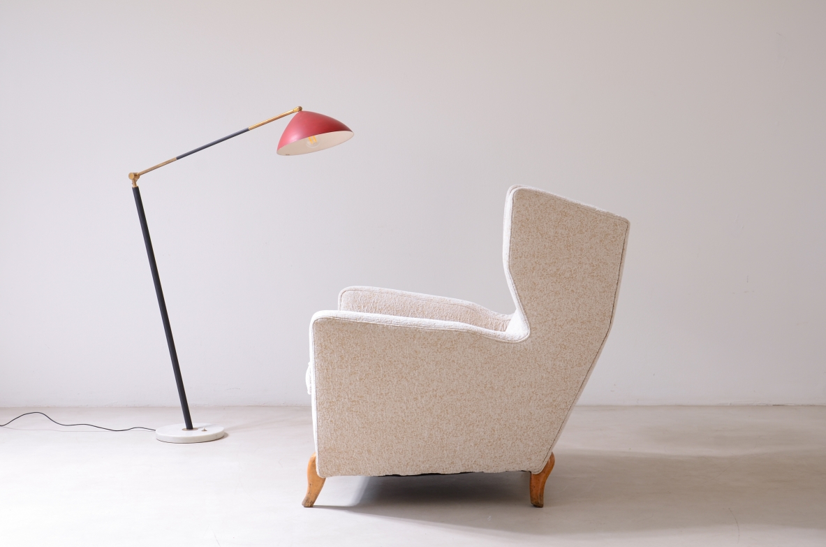 Melchiorre Bega, attr.  Bergere of organic shape with shaped wooden feet.  Italian manufacture, early 1950s