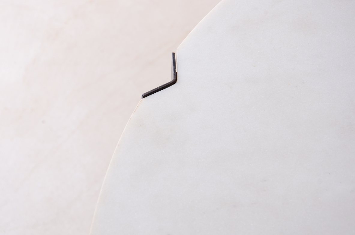 Osvaldo Borsani Low table with iron structure and crystalline marble top.