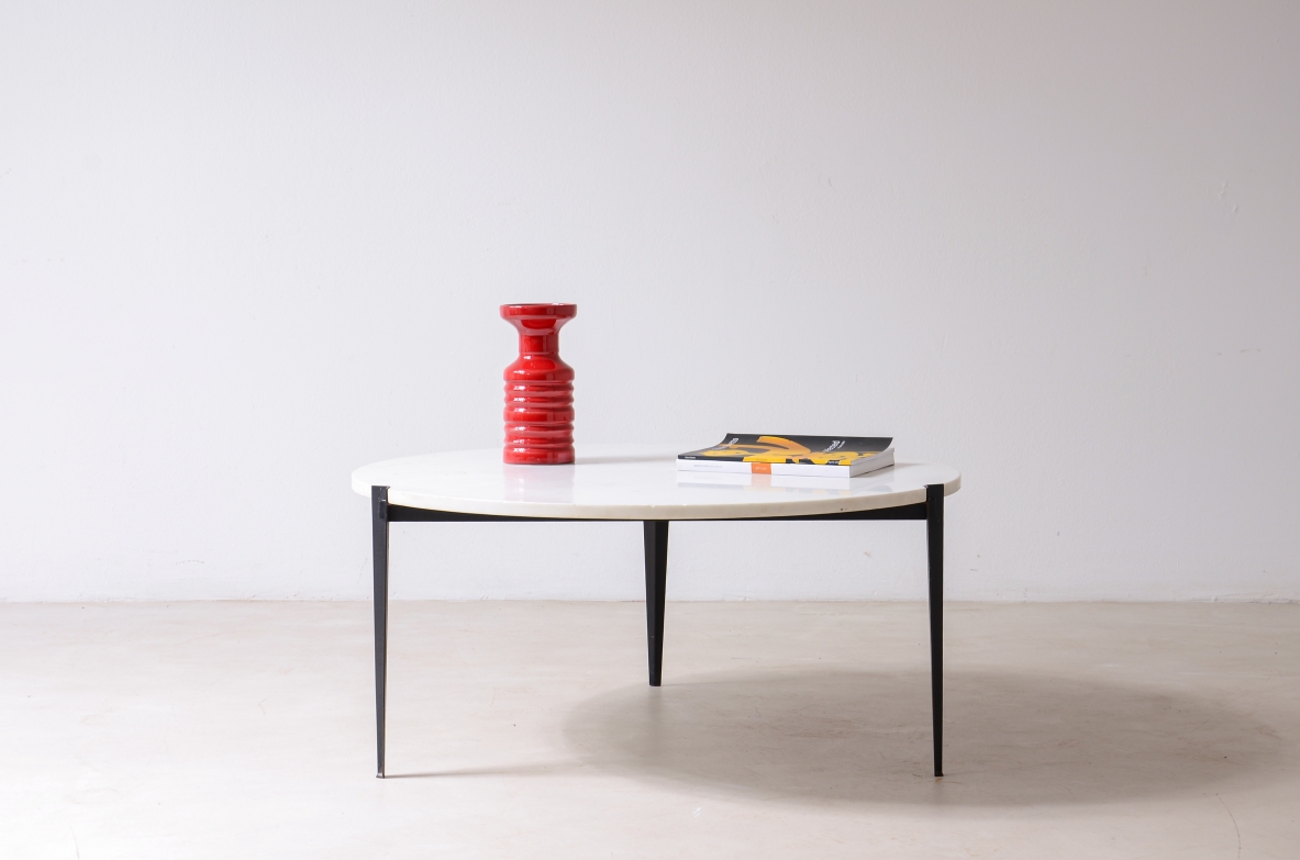 Osvaldo Borsani Low table with iron structure and crystalline marble top.