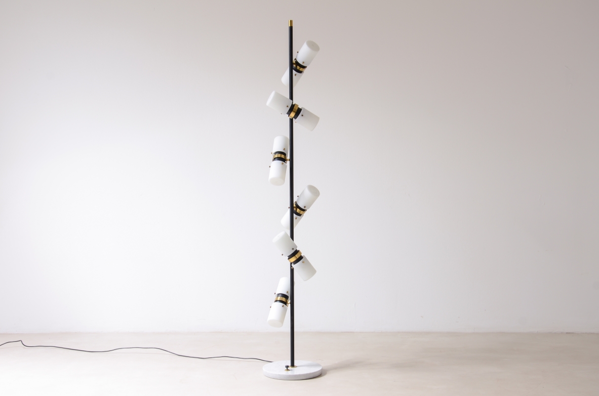 Angelo Brotto. Rare 12-light floor lamp with metal stem,  brass with opaline glass