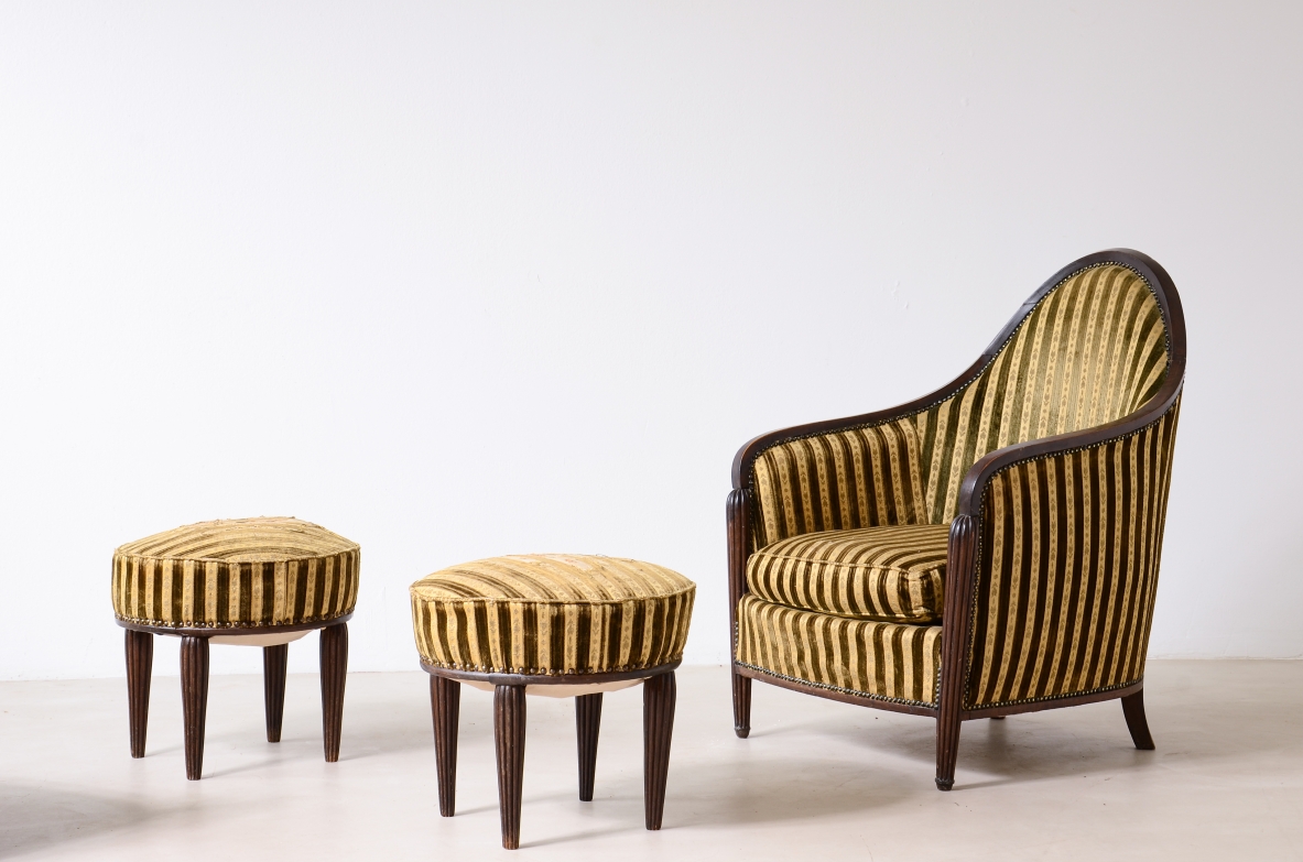 Pair of elegant armchairs French manufacture, Art Deco period, ca. 1930.