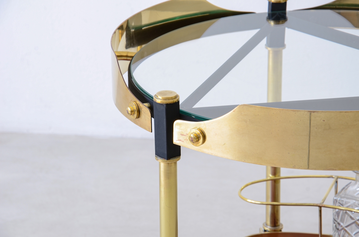 Luigi Caccia Dominioni Splendid trolley in brass and metal Manufactured by Azucena in 1960s