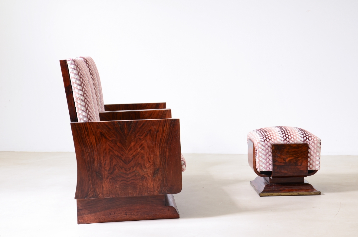 Pair of tub chairs in wood and wood root in padded fabric.  Italian manufacture ca.1930.