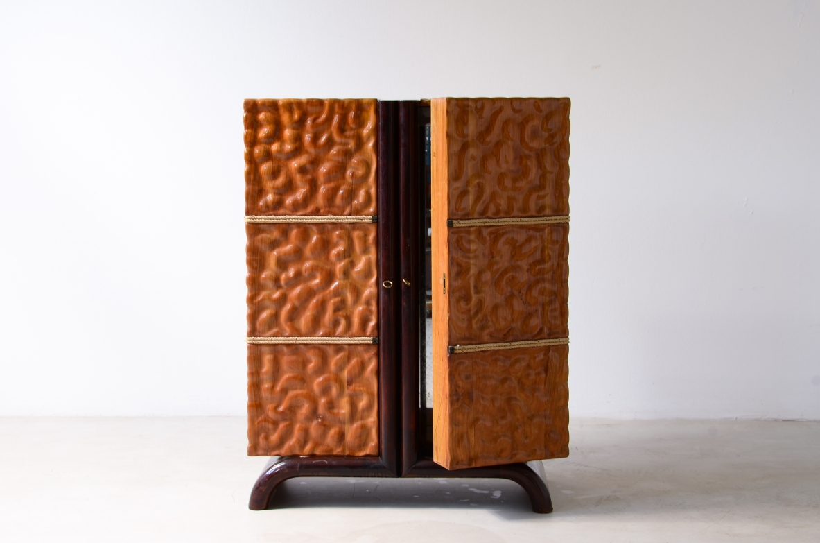 Rare lime wood bar cabinet, handcrafted like a high-quality sculpture. 1940
