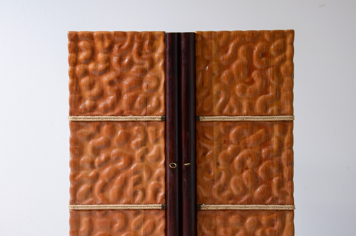 Rare lime wood bar cabinet, handcrafted like a high-quality sculpture. 1940
