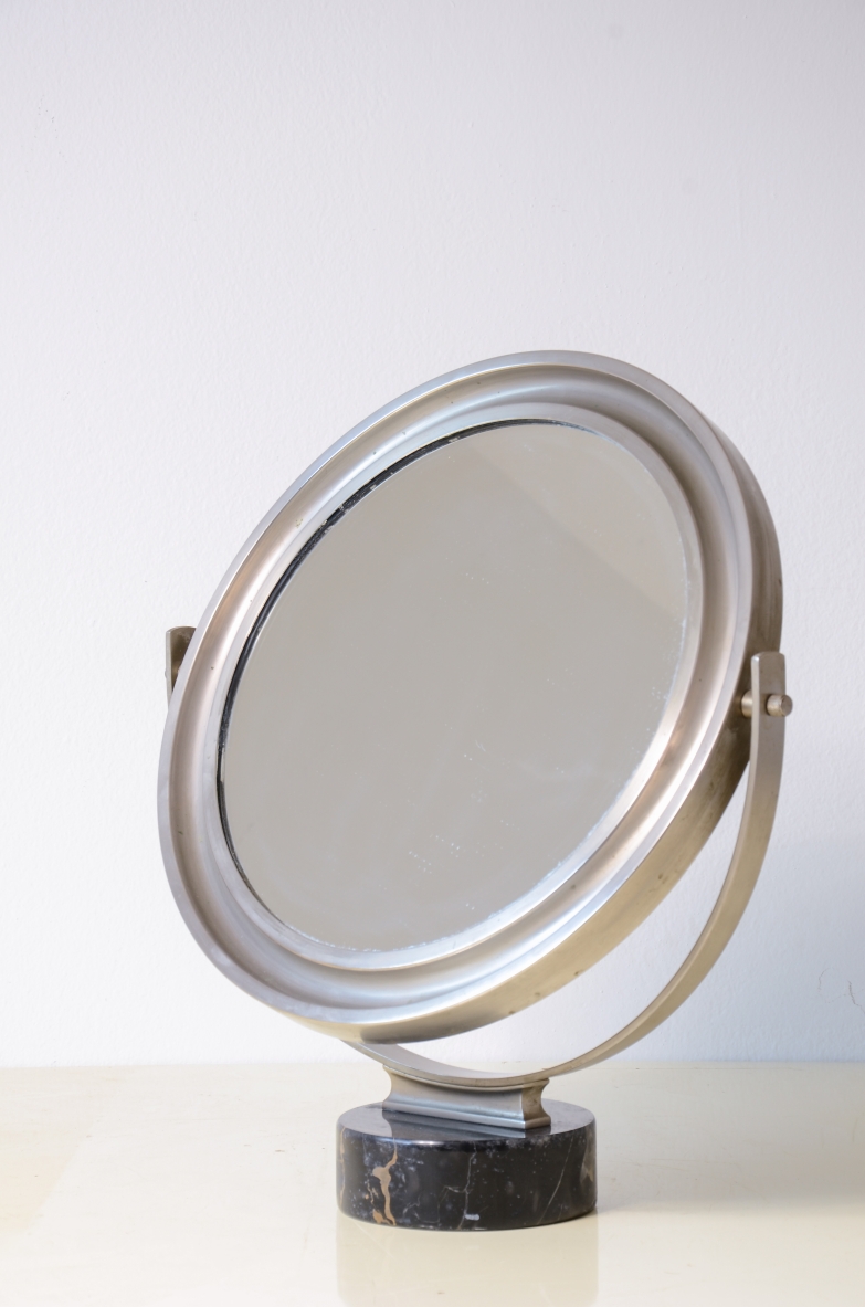 Sergio Mazza  Specchio da tavolo in acciaio basculante.Produzione Artemide 1960ca.