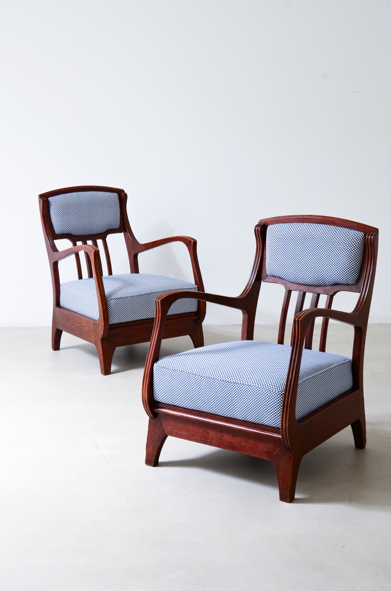 Coppia di poltrone liberty di modernariato