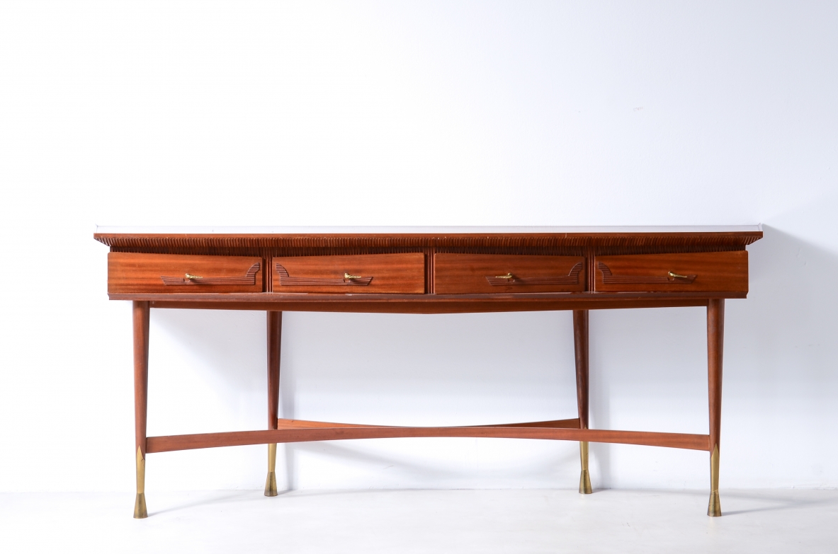 Grande console mossa sui lati con 4 cassetti sagomati,