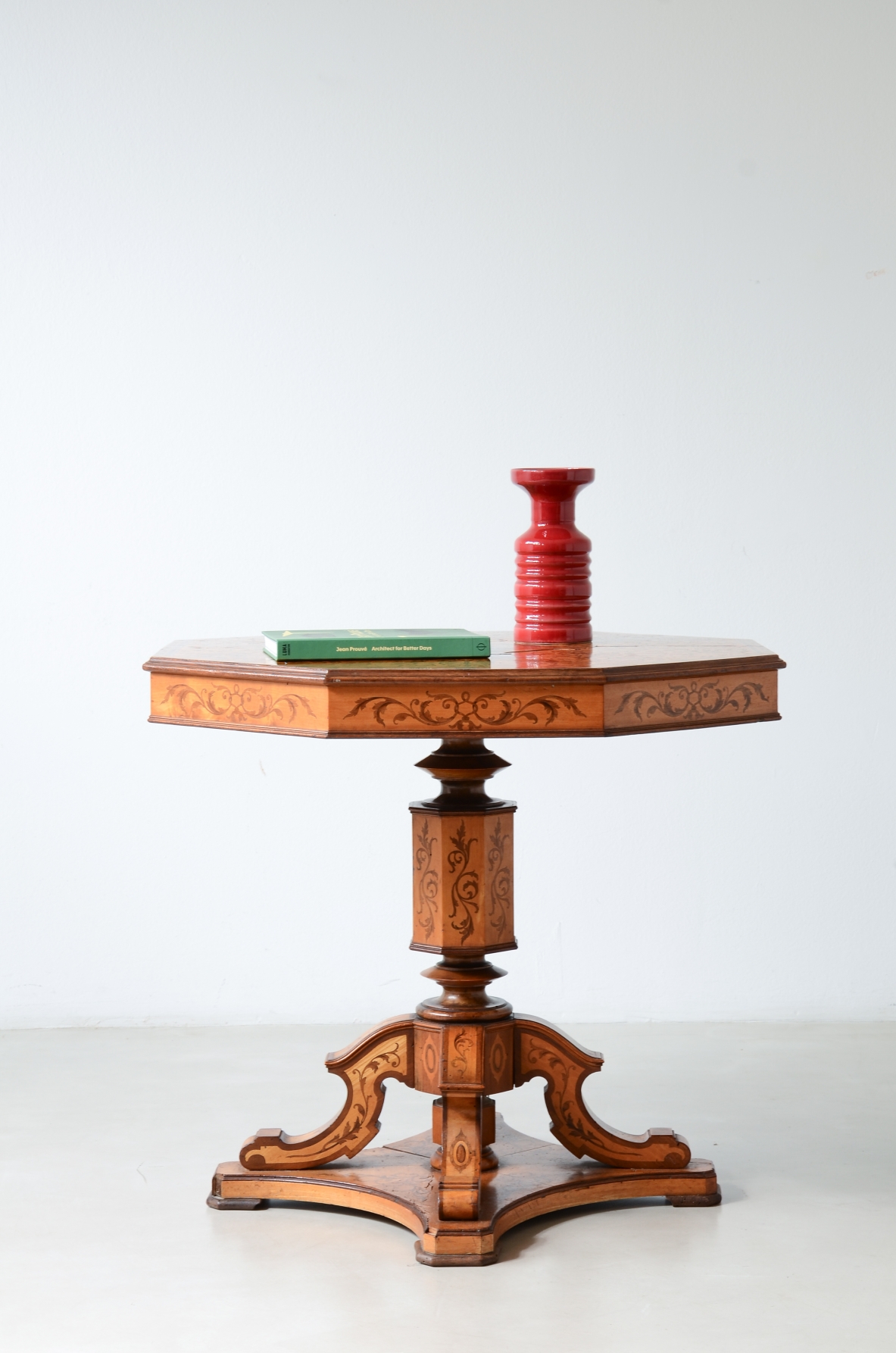 Elegant polychrome wood coffee table with inlays. Charles X period, ca. 1830.