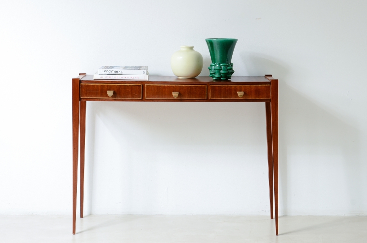 Elegante console con tre cassetti sul fronte. Attr Carlo enrico Rava. 1955