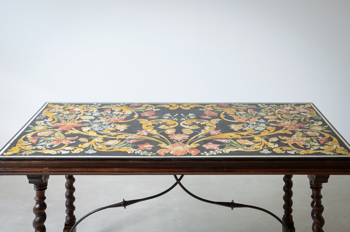 Stunning table with a rectangular polychrome scagliola top,ca. 1700-1730.