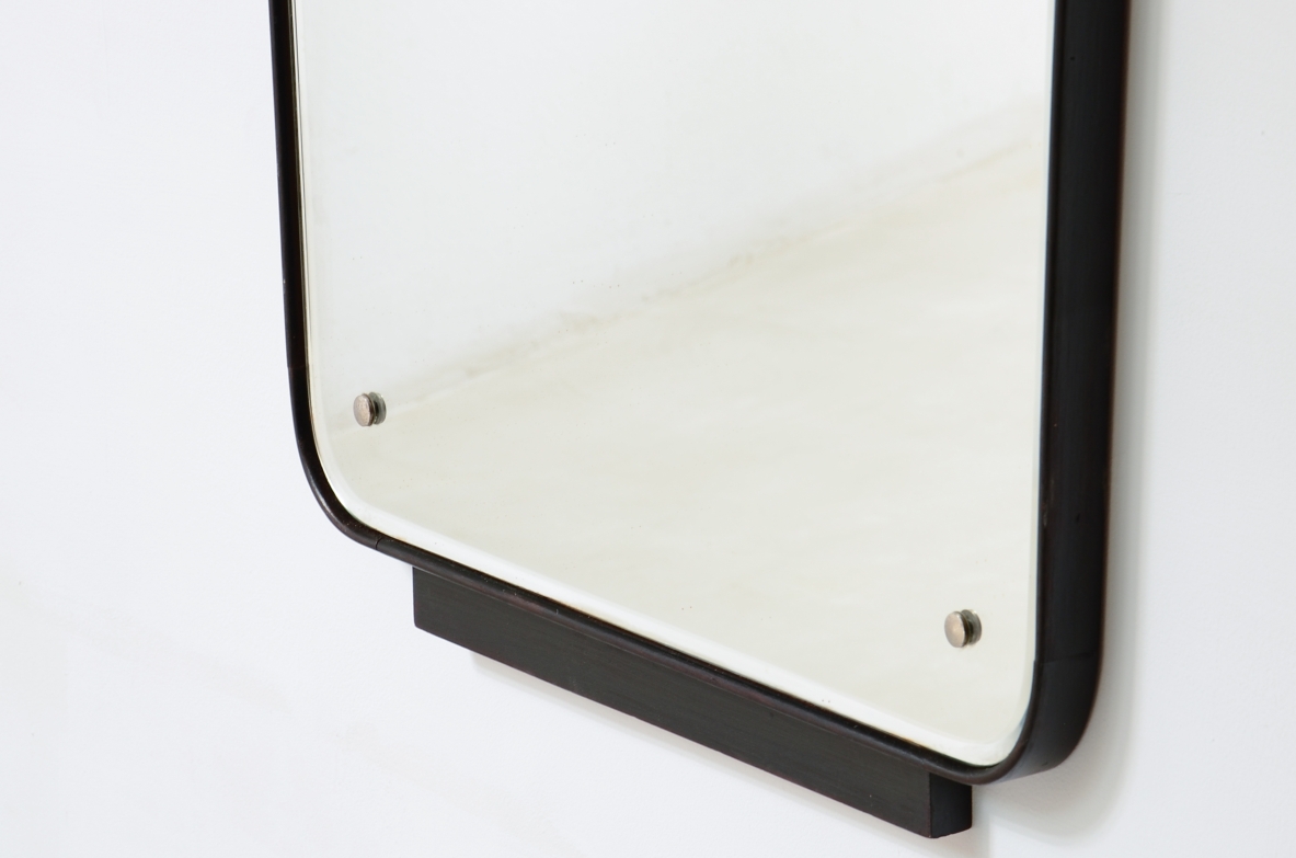 Grande specchiera con cornice in legno sagomato 1950ca.