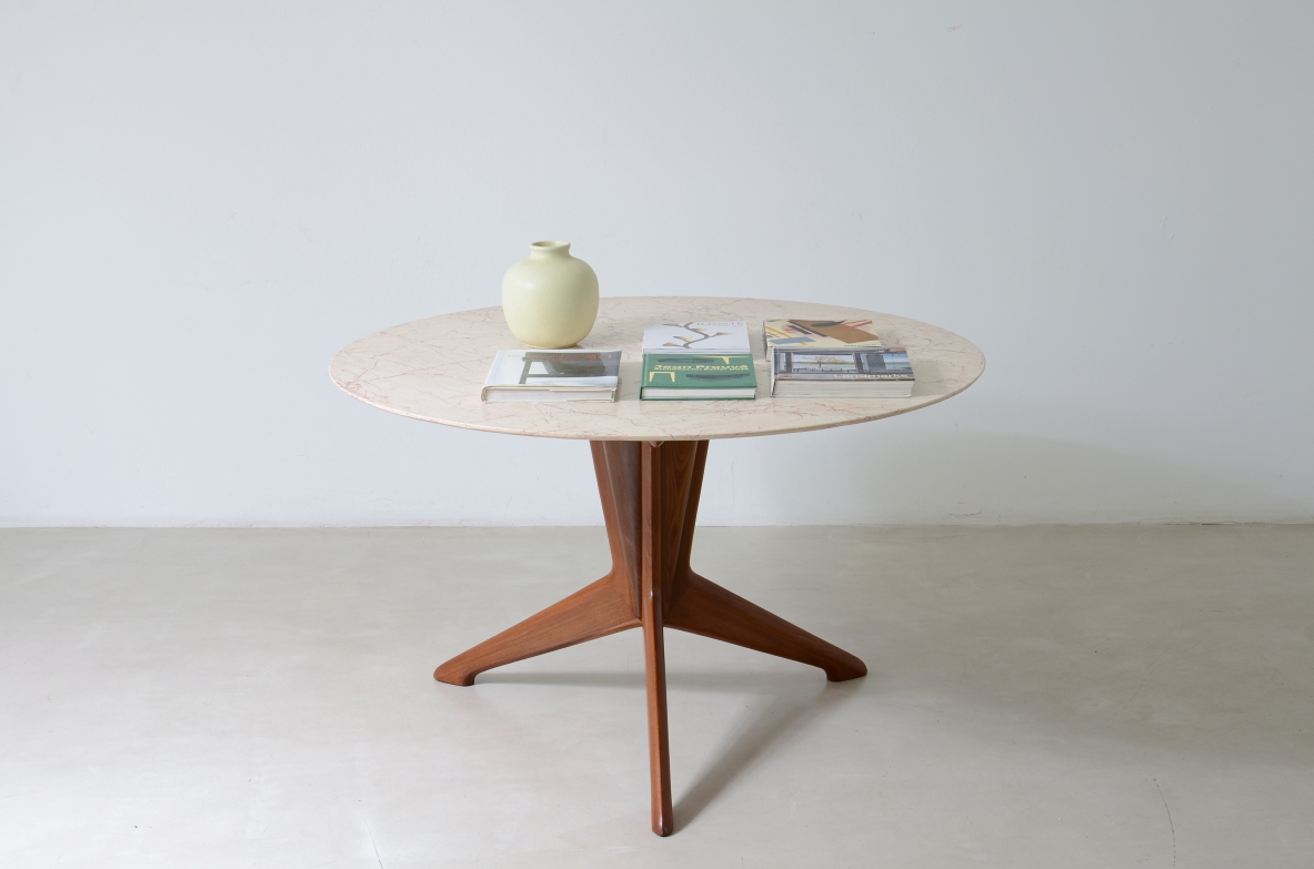 Ico and Luisa Parisi  Shaped wooden table with a light breccia marble top 