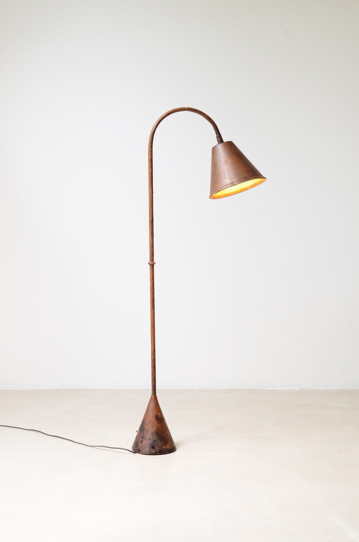 Jacques Adnet  Reading lamp entirely covered in leather. designed for Valenti, Spain, 1940.
