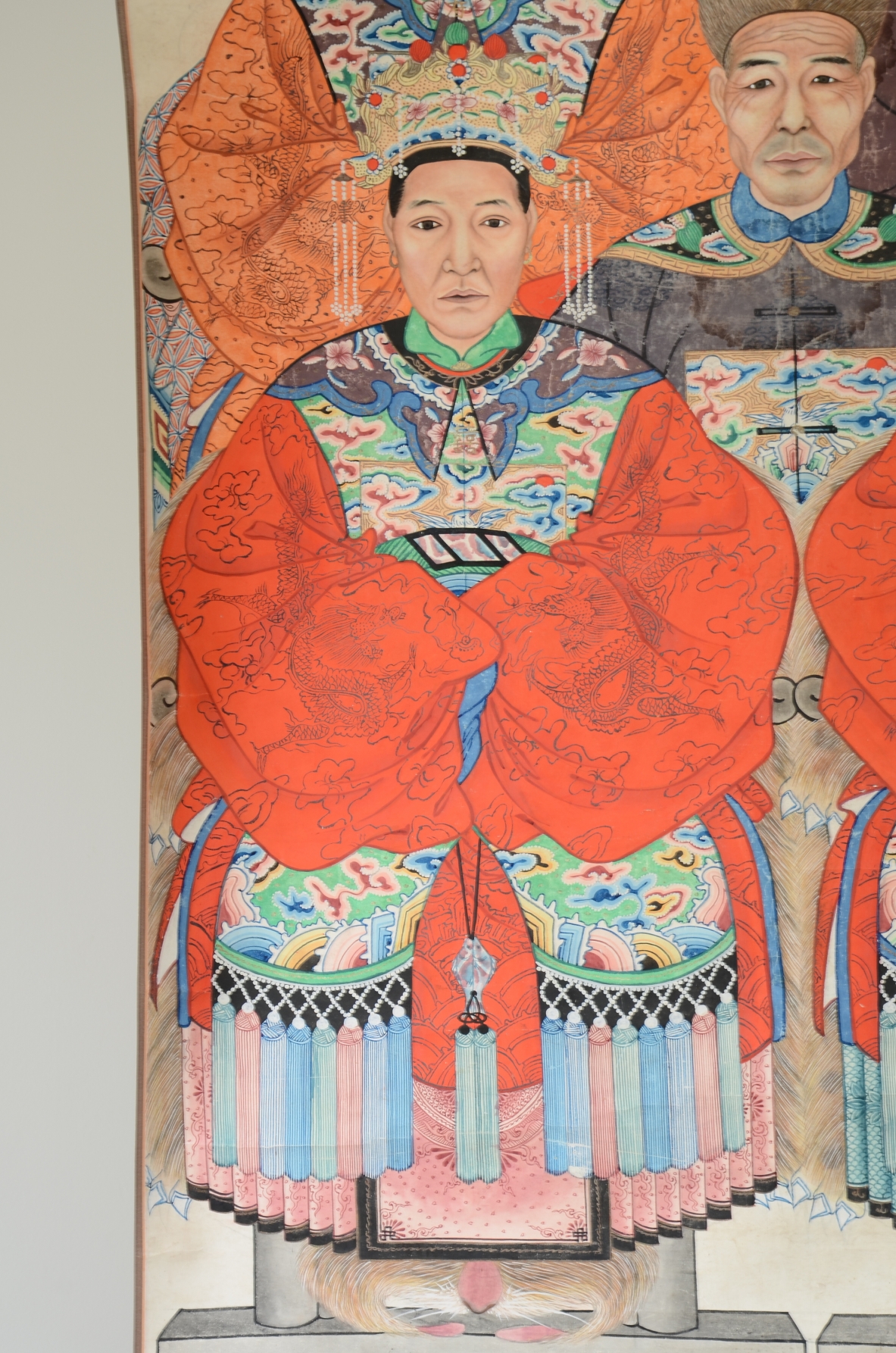 Large portrait of a Chinese aristocratic family. Tempera and pigments on paper, China, second half of the 19th century.
