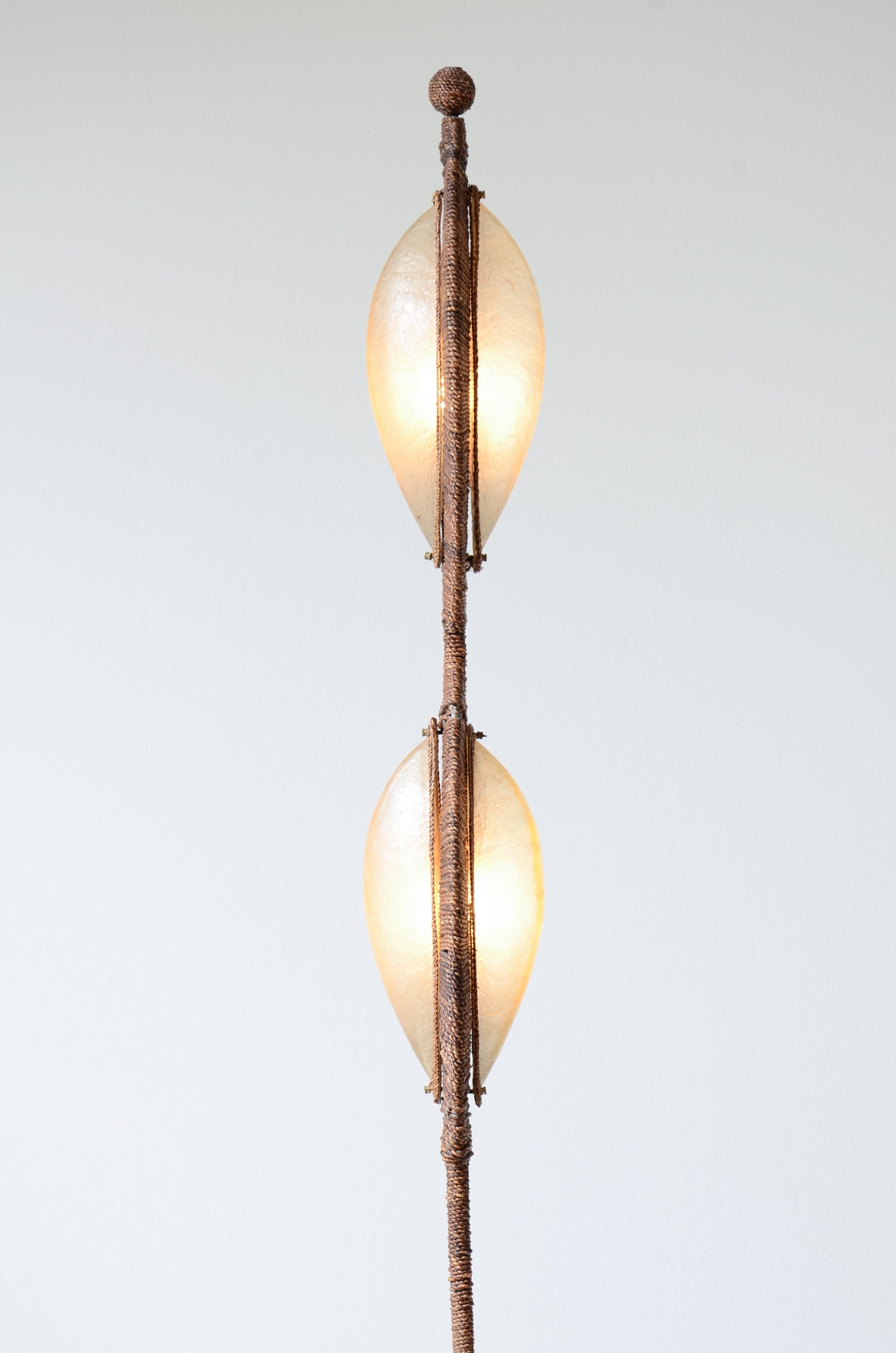 Rare rope-covered bronze floor lamp French manufacture, circa 1960s.