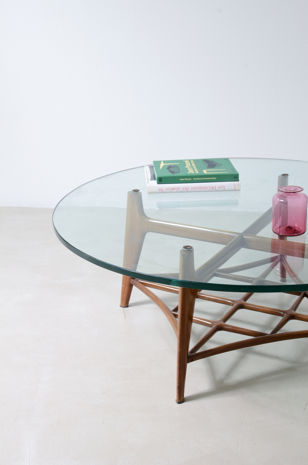 Splendido tavolo basso con quattro gambe in legno sagomato, Attribuito a Gio Ponti, manifattura 1955ca.