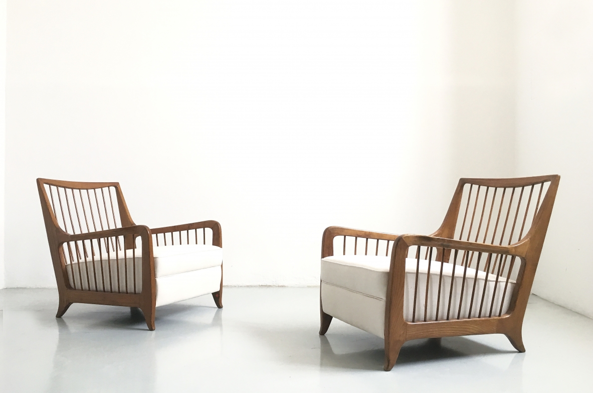 Paolo Buffa, rare pair of oak armchairs.  Manufactured by Cav.Serafino Arrighi, 1940s.  Paolo Buffa Archive, Marelli Heritage.