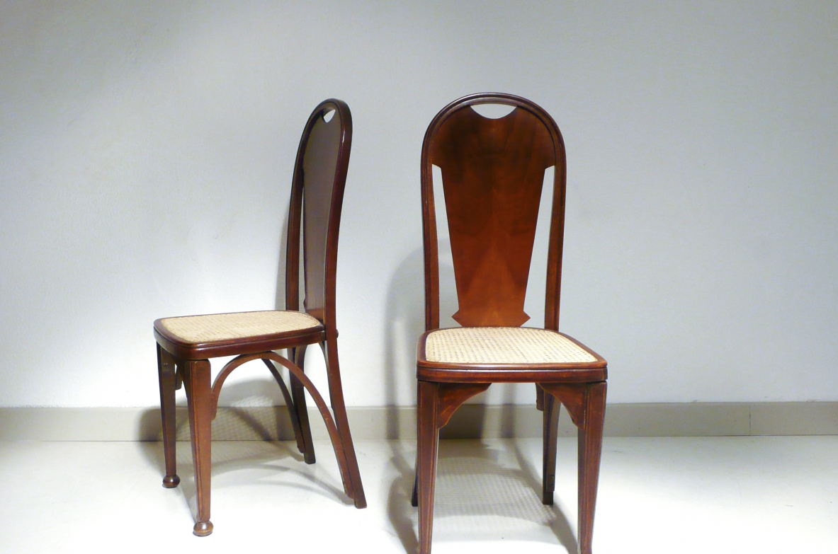 Coppia di sedie in legno curvato, Vienna, 1900ca.