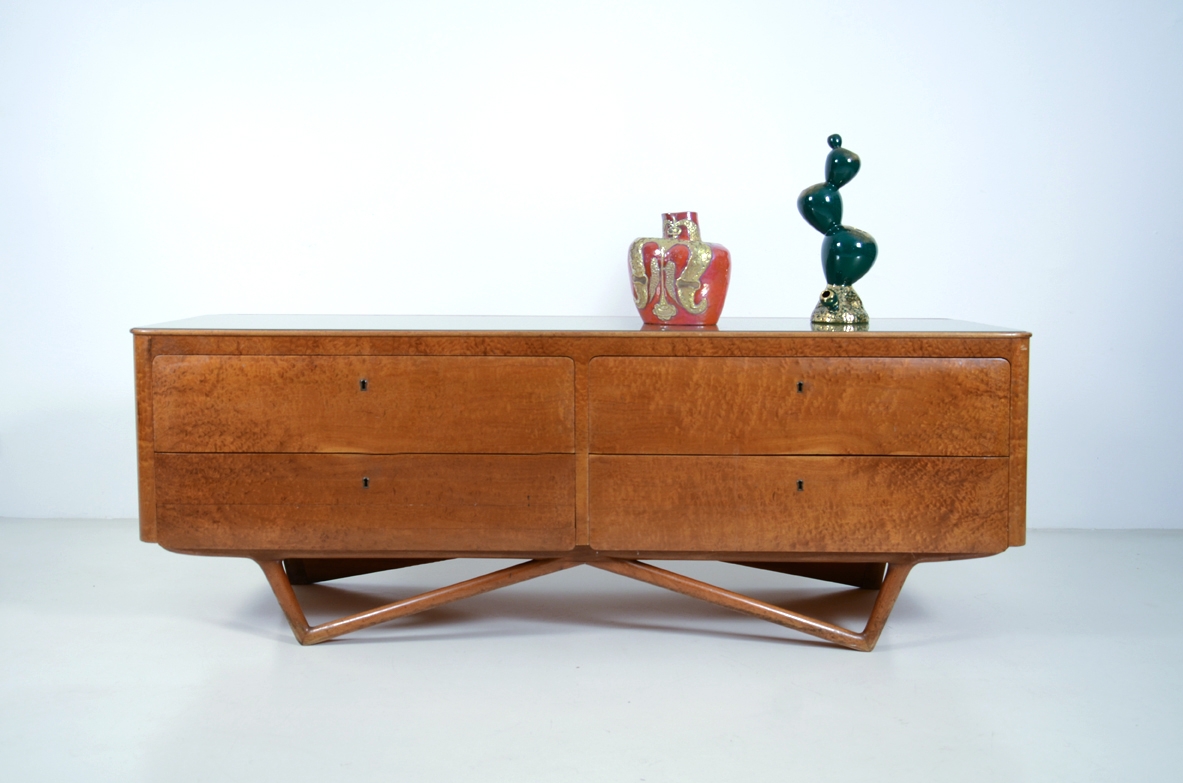1940's Italian vintage chest of drawers