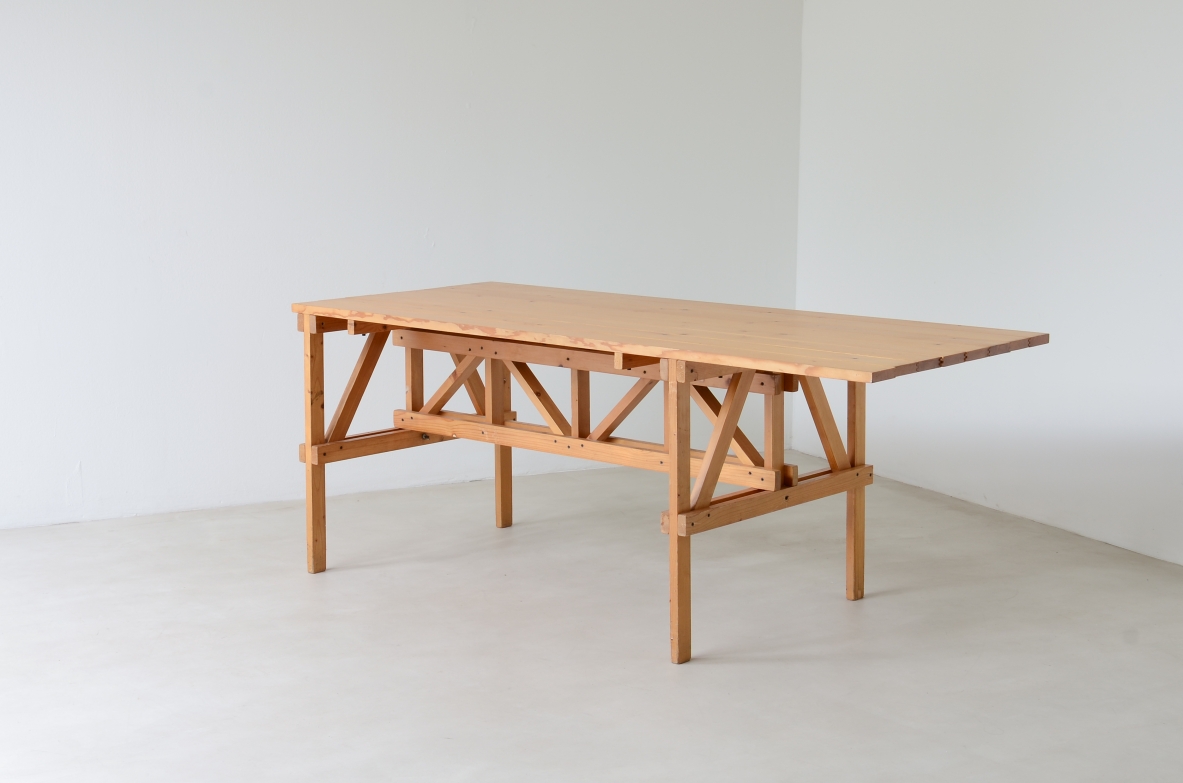 Enzo Mari 1932 - 2020  Tavolo "Effe" in legno grezzo realizzato per Simon Metamobile, 1974.