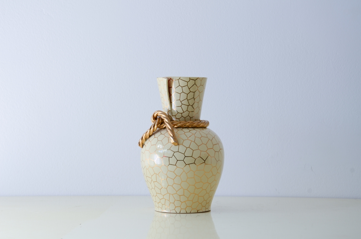 Ceramiche Rometti  Vaso con decoro in lustro oro. Manifattura Umbertide, 1950ca.