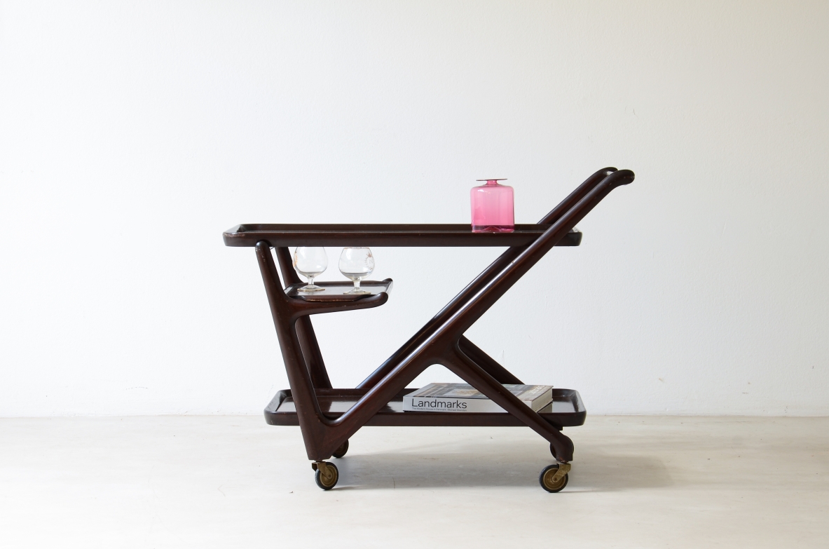 Cesare Lacca  Elegante carrello con vassoio in legno sagomato manifattura anni 40
