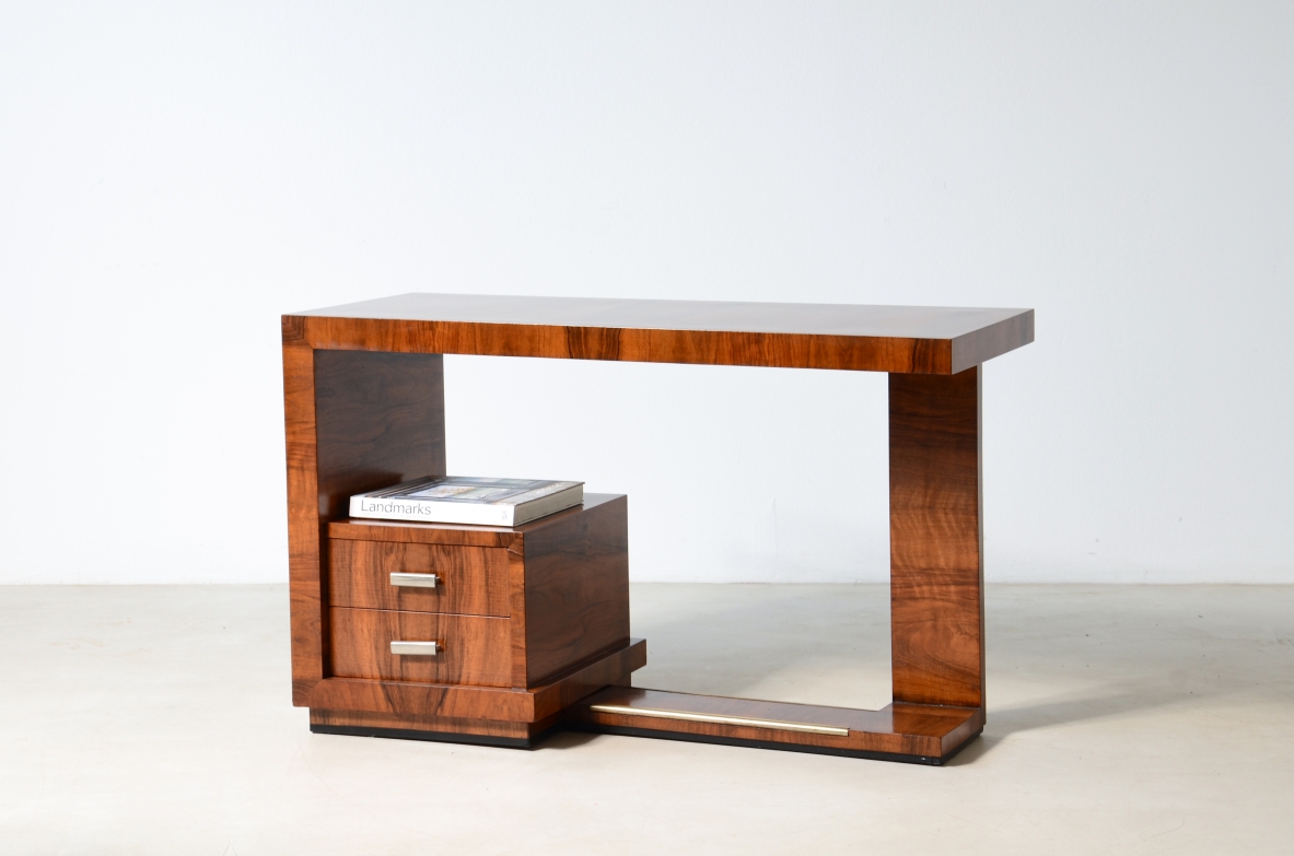 ABV. Borsani Varedo Elegant writing desk manufacture, ca. 1930.